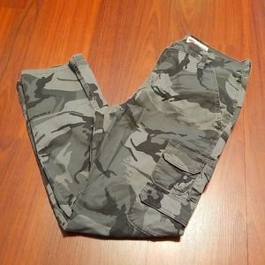 Wrangler Cargo Camo Pants